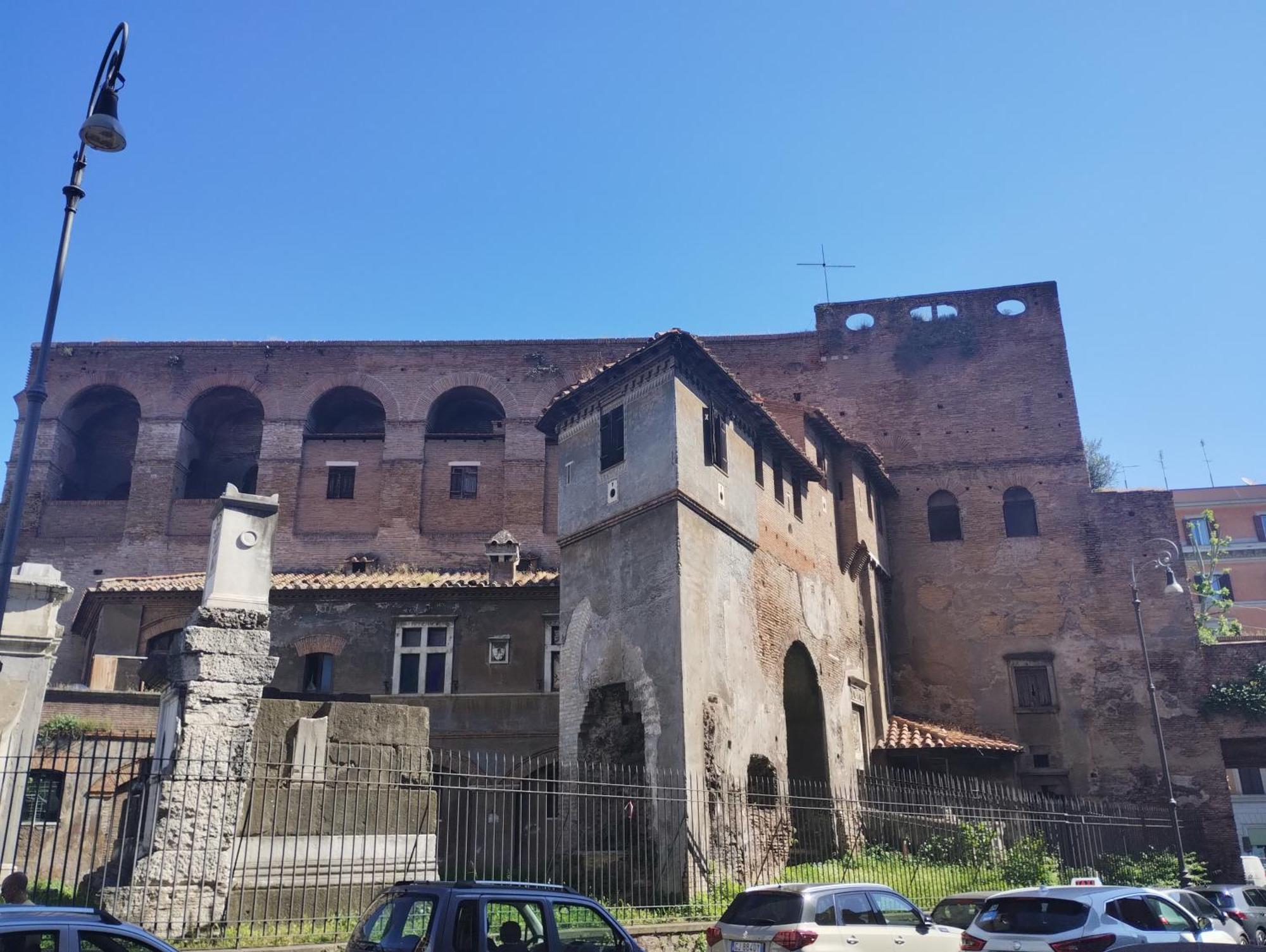 Dimora Eterna, Leisure & Business Rome